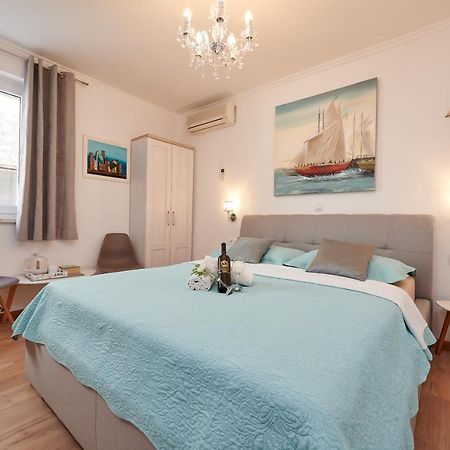 Rooms Antonio โตรกีร์ ภายนอก รูปภาพ